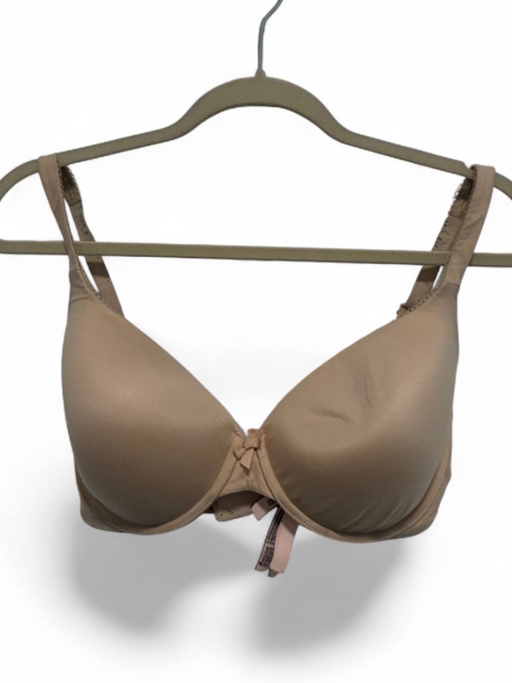 Victoria’s Secret Body by Victoria Lined Perfect Coverage Cream Bra